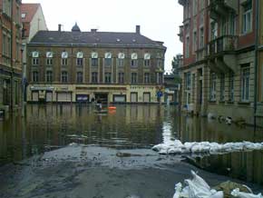 Fotos Vom Elbe Hochwasser In Dresden 2002